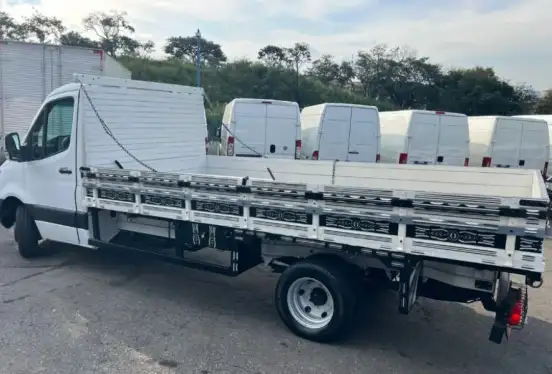 MERCEDES-BENZ-SPRINTER-2020