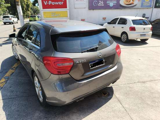 MERCEDES-BENZ-A 200-2013