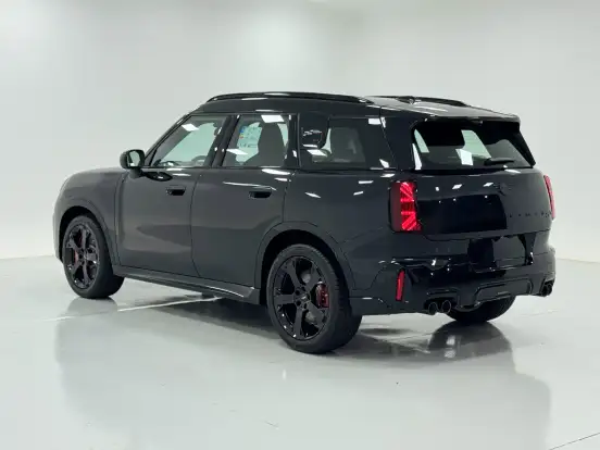 MINI-COUNTRYMAN-2025