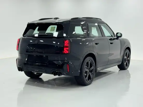 MINI-COUNTRYMAN-2025