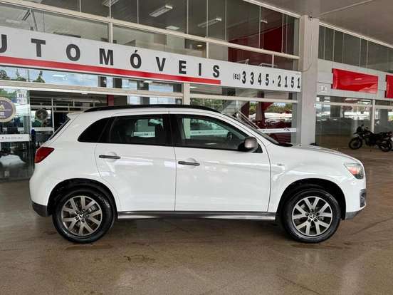 MITSUBISHI-ASX-2015
