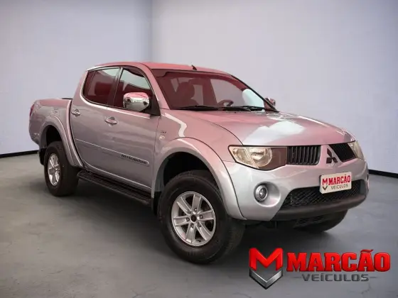 MITSUBISHI L200 TRITON 3.5 HPE 4X4 CD V6 24V FLEX 4P AUTOMÁTICO