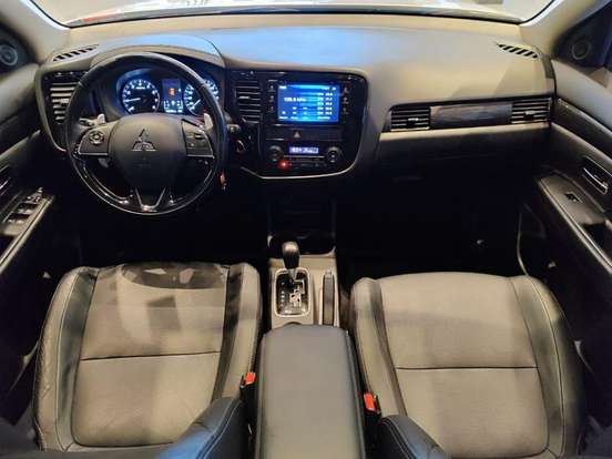 MITSUBISHI-OUTLANDER-2.0 16V GASOLINA 4P AUTOMÁTICO MITSUBISHI-OUTLANDER-2015