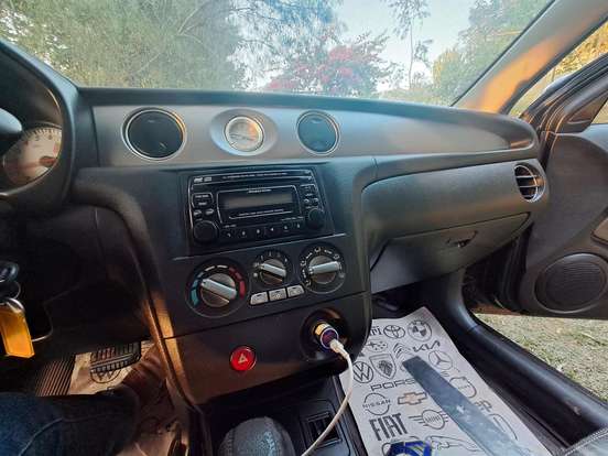 MITSUBISHI-AIRTREK-2004