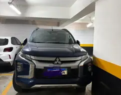 MITSUBISHI L200 TRITON 2.4 16V TURBO DIESEL SPORT HPE CD 4P 4X4 AUTOMÁTICO MITSUBISHI L200 TRITON 2.4 16V TURBO DIESEL SPORT HPE CD 4P 4X4 AUTOMÁTICO