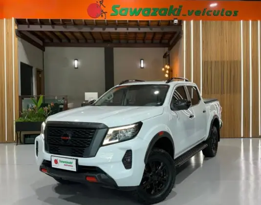 NISSAN FRONTIER 2.3 16V TURBO DIESEL PRO4X CD 4X4 AUTOMÁTICO NISSAN FRONTIER 2.3 16V TURBO DIESEL PRO4X CD 4X4 AUTOMÁTICO