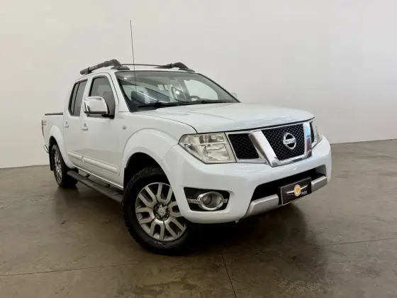 NISSAN FRONTIER 2.5 SL 10 ANOS 4X4 CD TURBO ELETRONIC DIESEL 4P AUTOMÁTICO
