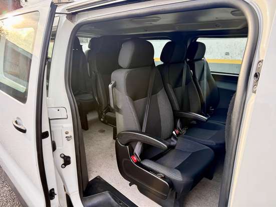 PEUGEOT-EXPERT-2021