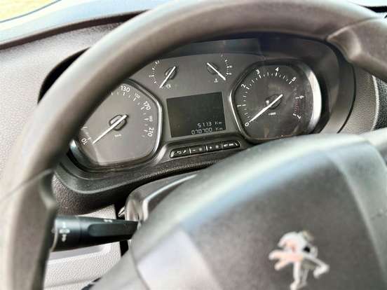 PEUGEOT-EXPERT-2021