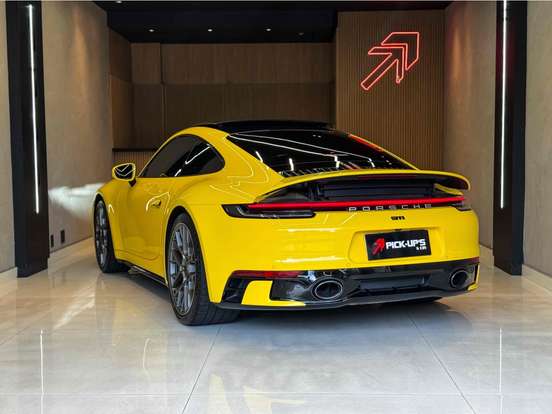 PORSCHE-911-2022
