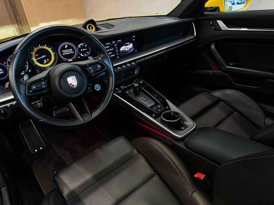 PORSCHE-911-2022