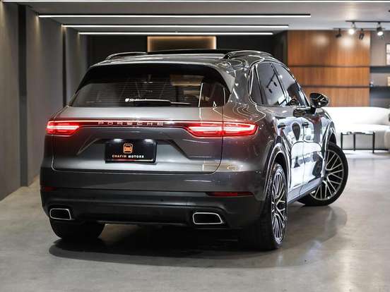 PORSCHE-CAYENNE-2020