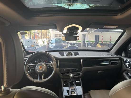 PORSCHE-MACAN-2022