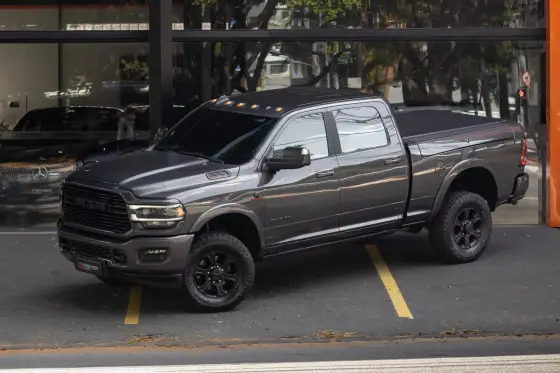 RAM 2500 6.7 I6 TURBO DIESEL NIGHT EDITION CD 4X4  AUTOMÁTICO