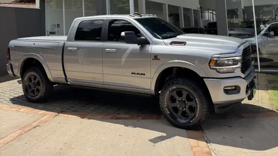 RAM 3500 6.7 I6 TURBO DIESEL LARAMIE NIGHT EDITION CD 4X4  AUTOMÁTICO