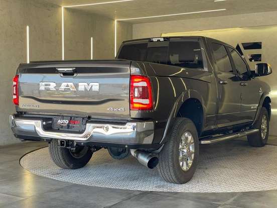 RAM-3500-6.7 I6 TURBO DIESEL LARAMIE CD 4X4 AUTOMÁTICO RAM-3500-2022