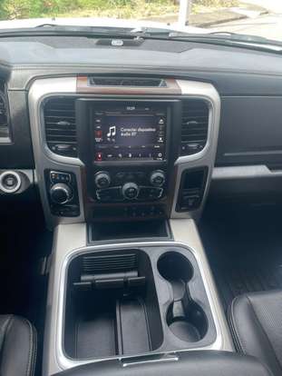 RAM-CLASSIC-5.7 V8 GASOLINA LARAMIE NIGHT EDITION CD 4X4 AUTOMÁTICO RAM-CLASSIC-2022