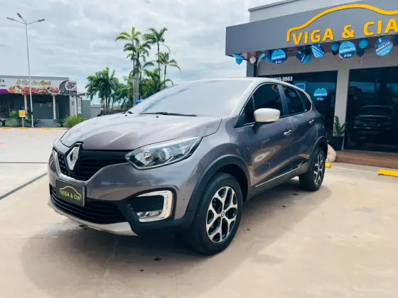 RENAULT CAPTUR 2.0 16V HI-FLEX BOSE AUTOMÁTICO RENAULT CAPTUR 2.0 16V HI-FLEX BOSE AUTOMÁTICO