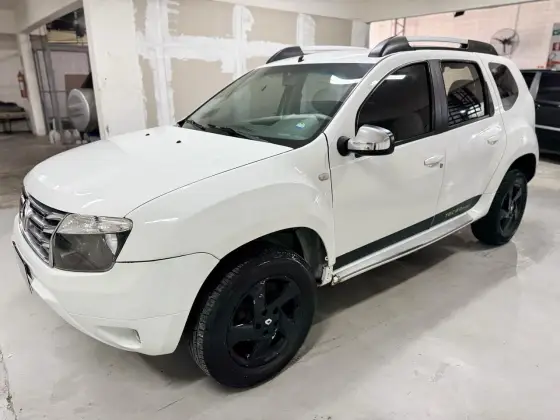 RENAULT DUSTER 1.6 DYNAMIQUE 4X2 16V FLEX 4P MANUAL RENAULT DUSTER 1.6 DYNAMIQUE 4X2 16V FLEX 4P MANUAL