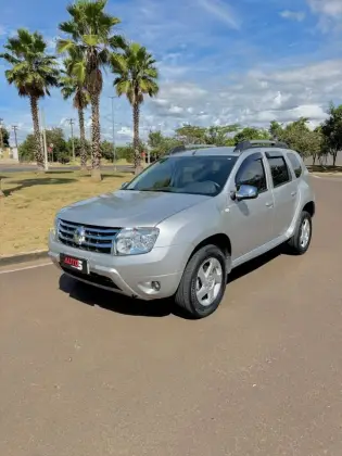 RENAULT DUSTER 2.0 DYNAMIQUE 4X2 16V FLEX 4P AUTOMÁTICO RENAULT DUSTER 2.0 DYNAMIQUE 4X2 16V FLEX 4P AUTOMÁTICO