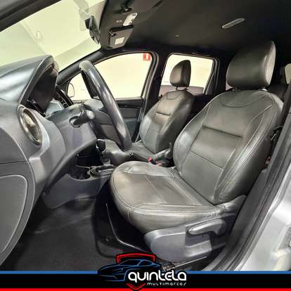 RENAULT-DUSTER-2019