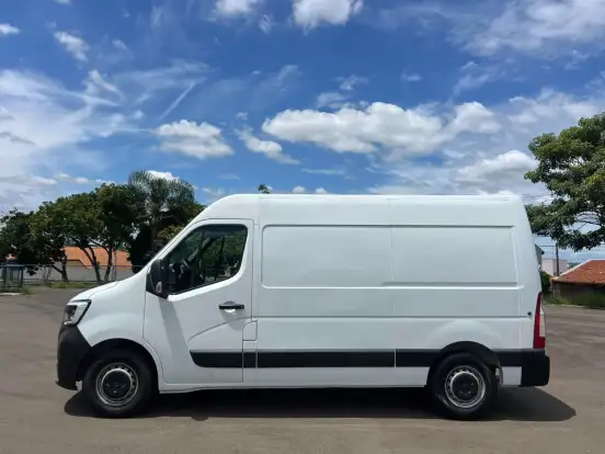 RENAULT-MASTER-2022