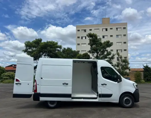 RENAULT-MASTER-2022