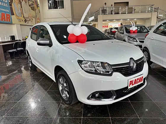 RENAULT SANDERO 1.0 12V SCE FLEX VIBE MANUAL RENAULT SANDERO 1.0 12V SCE FLEX VIBE MANUAL