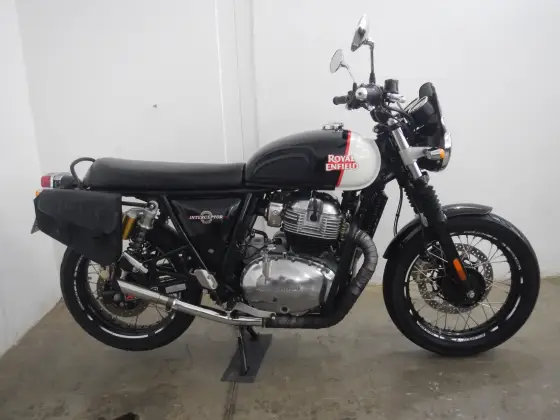 ROYAL ENFIELD INTERCEPTOR 