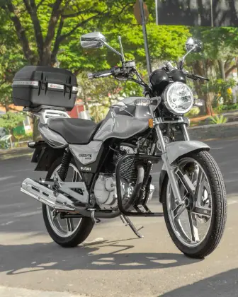 SUZUKI GSR 125 