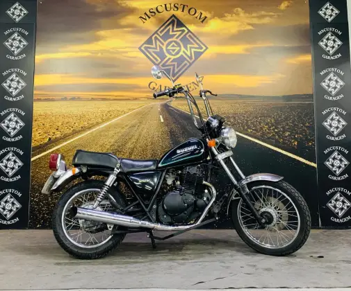 SUZUKI INTRUDER 250 