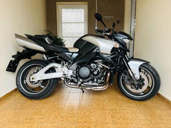 SUZUKI B-KING 