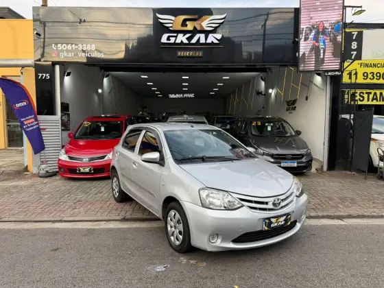 TOYOTA ETIOS 1.3 X 16V FLEX 4P MANUAL TOYOTA ETIOS 1.3 X 16V FLEX 4P MANUAL
