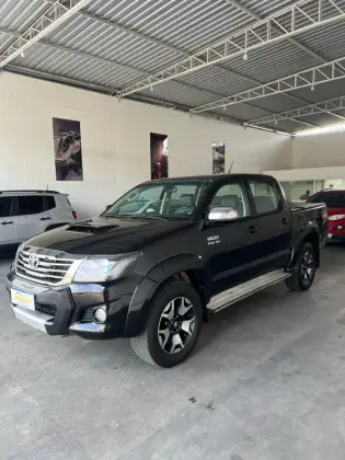 TOYOTA HILUX 2.7 SRV 4X4 CD 16V FLEX 4P AUTOMÁTICO TOYOTA HILUX 2.7 SRV 4X4 CD 16V FLEX 4P AUTOMÁTICO