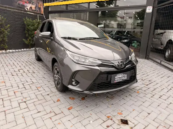 TOYOTA YARIS 1.5 16V FLEX XLS MULTIDRIVE TOYOTA YARIS 1.5 16V FLEX XLS MULTIDRIVE