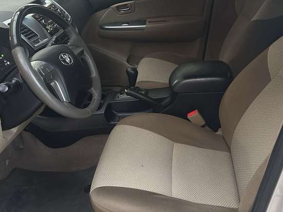 TOYOTA-HILUX SW4-2.7 SR 4X2 16V FLEX 4P AUTOMÁTICO TOYOTA-HILUX SW4-2015