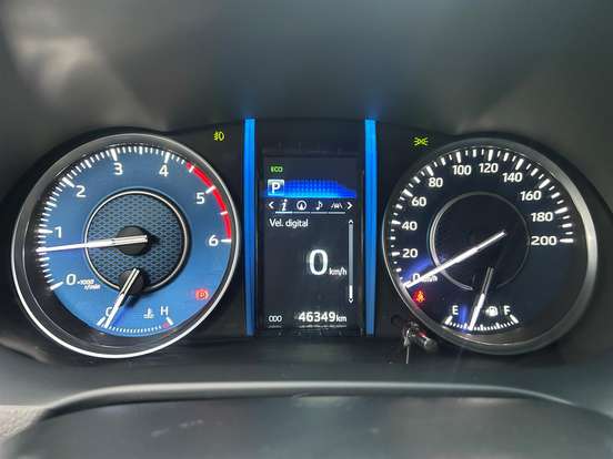 TOYOTA-HILUX SW4-2021