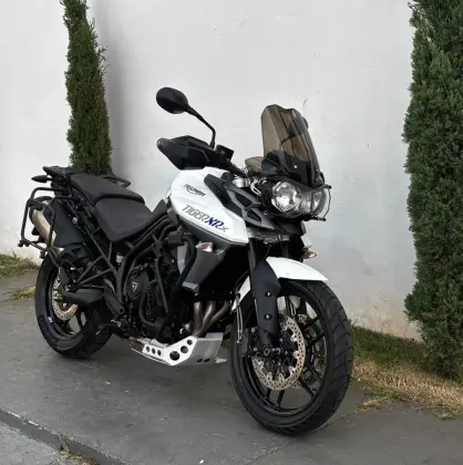 TRIUMPH TIGER 800 XRX 