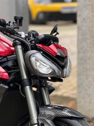 TRIUMPH-STREET TRIPLE RS ABS-2023
