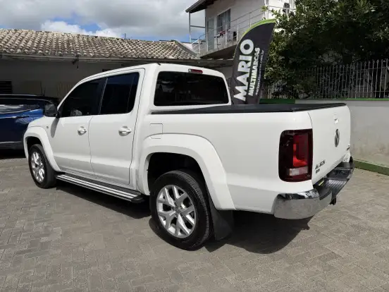 VOLKSWAGEN-AMAROK-3.0 V6 TDI DIESEL HIGHLINE CD 4MOTION AUTOMÁTICO VOLKSWAGEN-AMAROK-2023