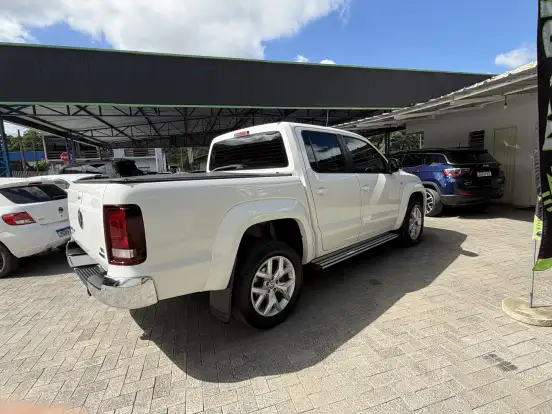 VOLKSWAGEN-AMAROK-2023