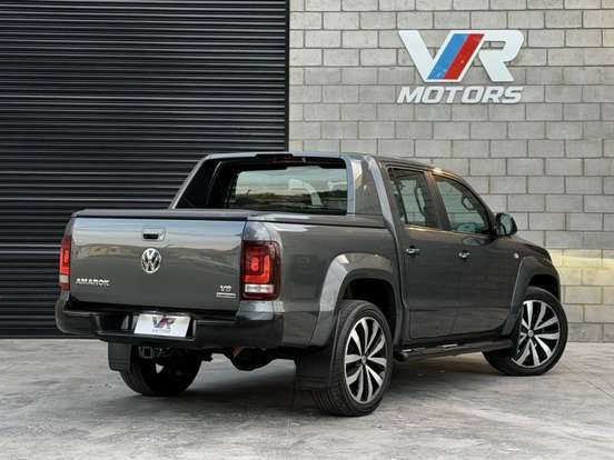 VOLKSWAGEN-AMAROK-2023