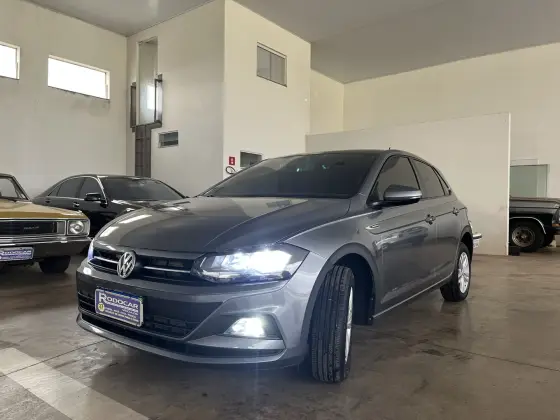 VOLKSWAGEN POLO 1.0 200 TSI COMFORTLINE AUTOMÁTICO