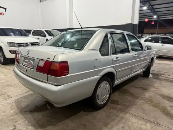 VOLKSWAGEN-SANTANA-2003