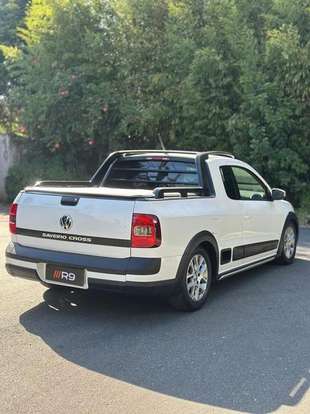 VOLKSWAGEN-SAVEIRO-2015