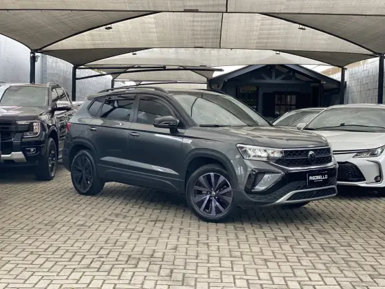 VOLKSWAGEN TAOS 1.4 250 TSI TOTAL FLEX COMFORTLINE AUTOMÁTICO