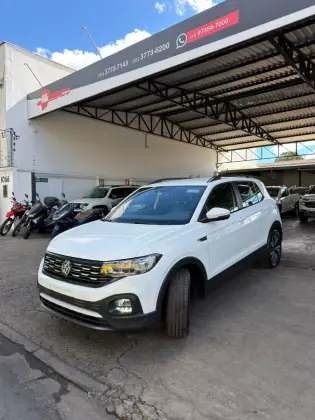 VOLKSWAGEN T-CROSS 1.0 200 TSI TOTAL FLEX COMFORTLINE AUTOMÁTICO