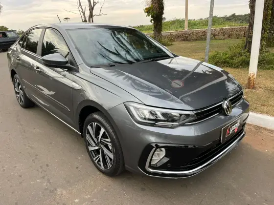 VOLKSWAGEN VIRTUS 1.0 200 TSI HIGHLINE AUTOMÁTICO
