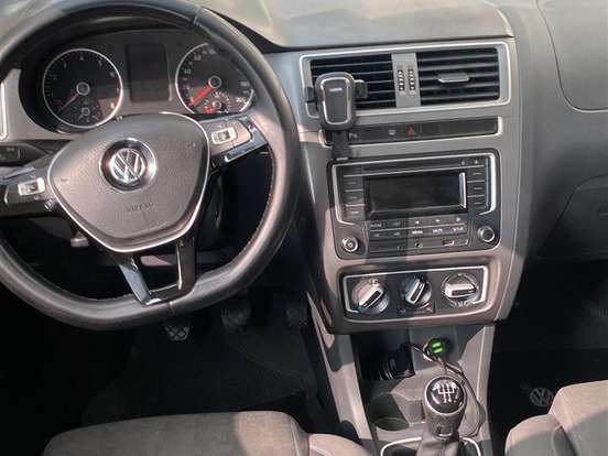 VOLKSWAGEN-FOX-1.0 MPI COMFORTLINE 12V FLEX 4P MANUAL VOLKSWAGEN-FOX-2016