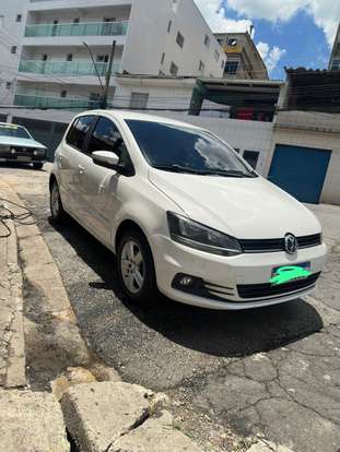VOLKSWAGEN-FOX-2016